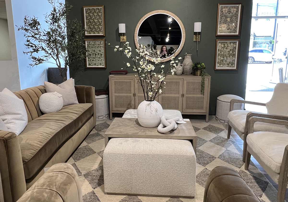 10 Coffee Table Decor Ideas To Make Your Home Look Expensive