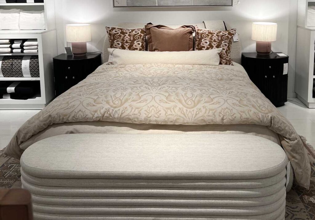 warm colors in bedroom